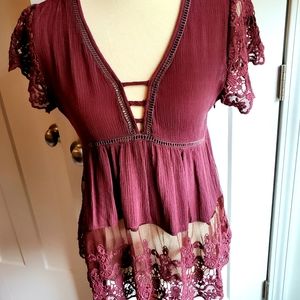 Listicle Lace Trimmed Top Size Large